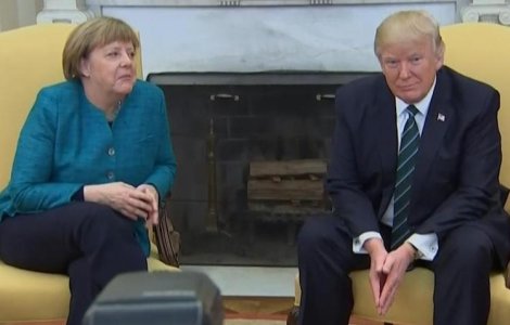 Donald Trump a refuzat sa dea mana cu Angela Merkel VIDEO