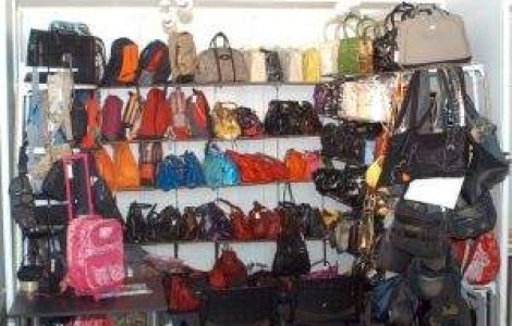 Ghiozdanele, mai usoare in Occident