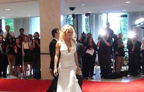 Pamela Anderson intra in casa "Big Brother"