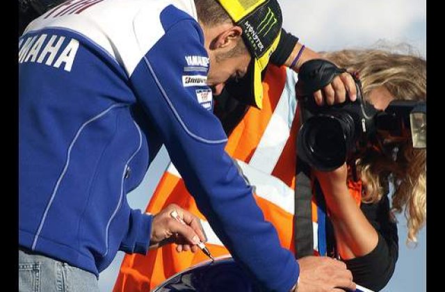 MotoGP: Valentino Rossi, operat cu succes la umar