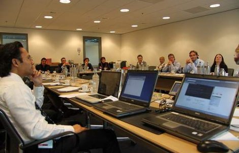 Eureko continua Programul International de Trainee