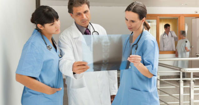 Romanii nu mai au incredere in spitalele de stat si prefera sa se trateze la privat