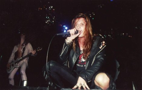 Sebastian Bach, arestat in Canada