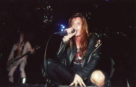 Sebastian Bach, arestat in Canada
