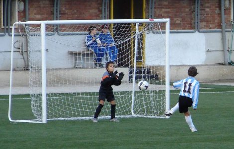 Tinerii sub 14 ani, acces gratuit la competitiile sportive interne