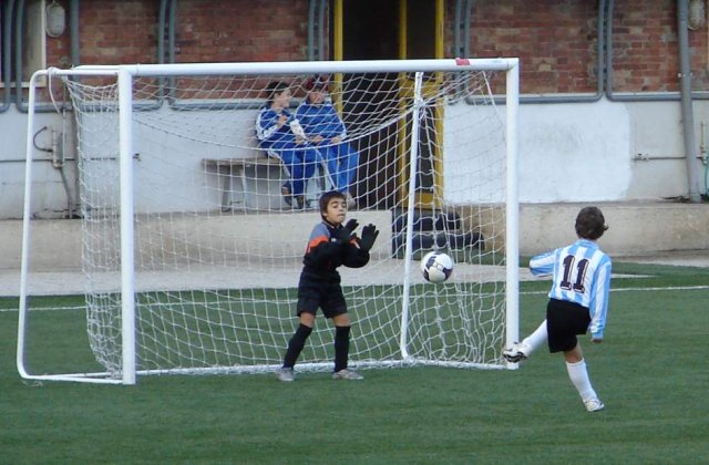 Tinerii sub 14 ani, acces gratuit la competitiile sportive interne