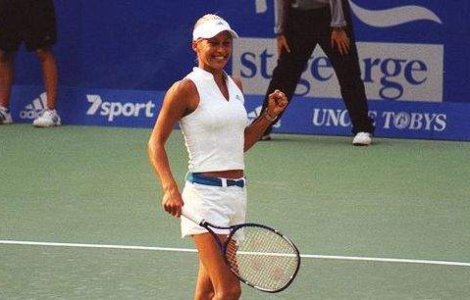 Kurnikova, invitata sa devina kamikaze