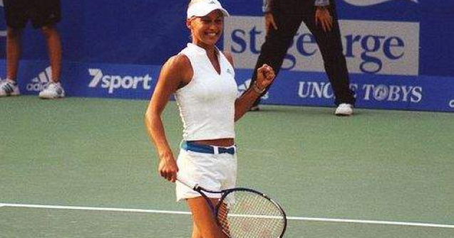 Kurnikova, invitata sa devina kamikaze