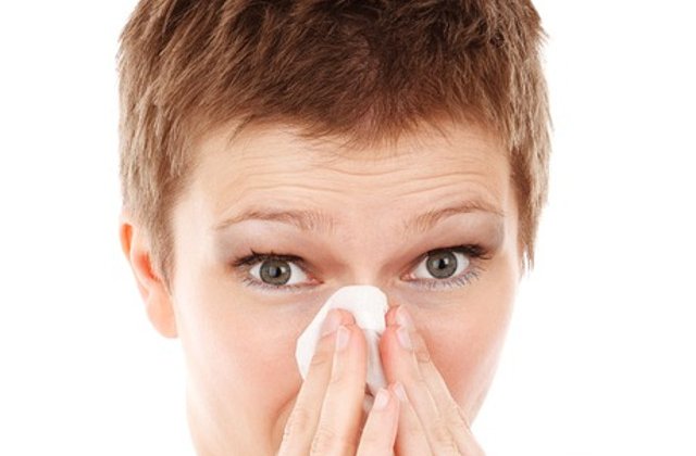 Motivele pentru care nu ar trebui sa te mai abtii NICIODATA de la stranut