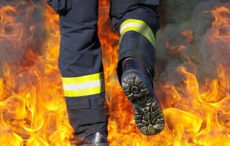  Update  Incendiu la un depozit de cabluri din Capitala