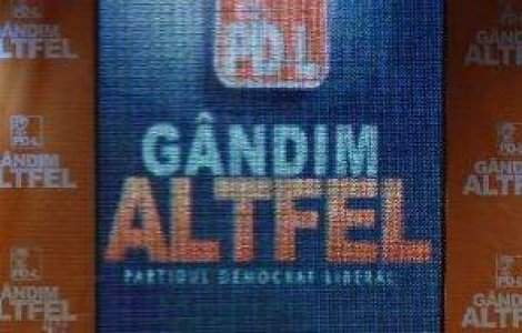 Sloganul PD-L musca din Apple