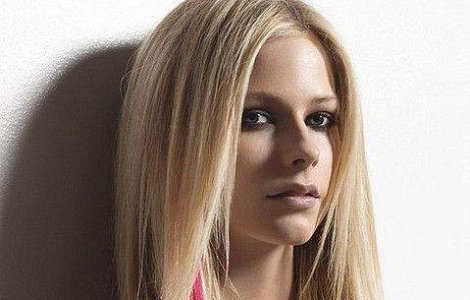 Avril Lavigne a divortat