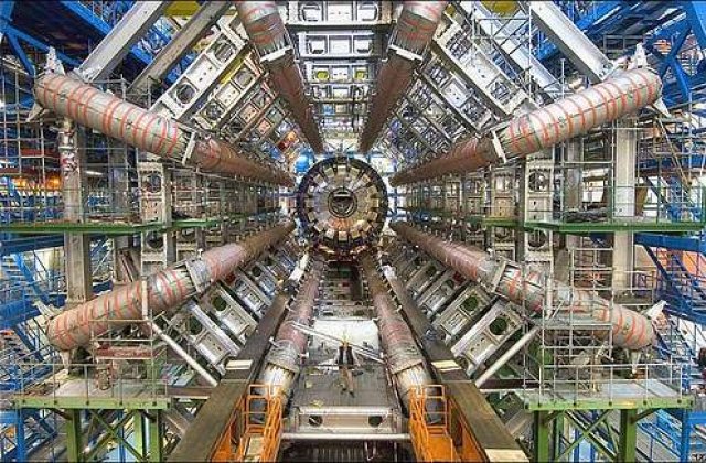 Antimateria, creata si capturata la CERN?
