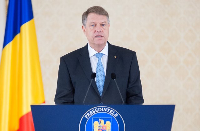 Iohannis a plantat un puiet de stejar de Ziua Nationala a Padurii: Nu este de ajuns sa ne opunem defrisarilor ilegale
