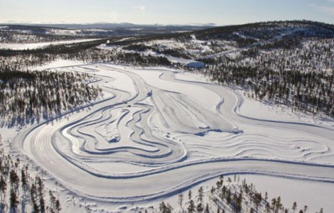 Lectie de supravietuire: am vizitat "Iadul Alb", centrul de testare al anvelopelor de iarna Nokian