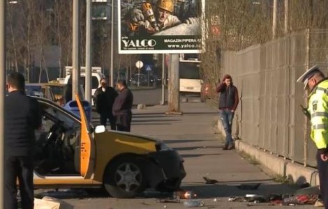 O femeie si-a pierdut viata intr-un accident de taxi in Bucuresti