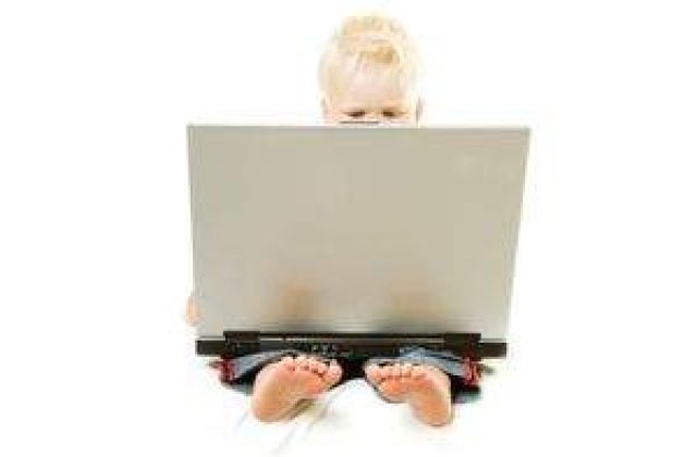 Socializarea virtuala detroneaza pornografia