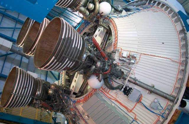 Iranul anunta ca va lansa noi sateliti