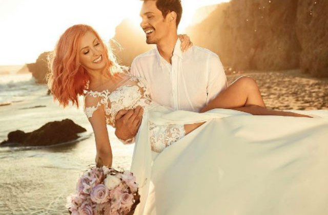 [VIDEO] Ce rochie a ales Andreea Balan pentru nunta din Malibu
