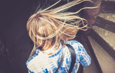  Top  Top 9 greseli de styling care determina caderea parului. Si tu le faci?