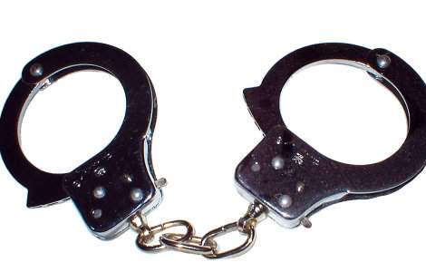 Soferul care a intrat cu masina intr-un grup de oameni, arestat