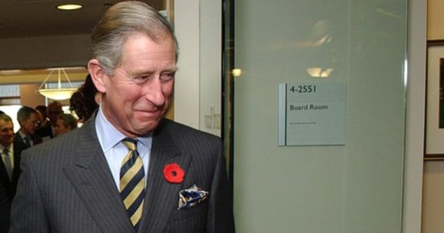 Vizita Printului Charles in Romania: Imbratisarea care a fascinat presa britanica. Daily Mail a confundat Bucurestiul cu Budapesta