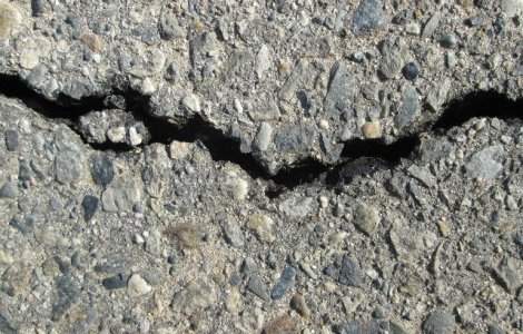 Trei cutremure, produse in mai putin de trei ore, duminica seara. Un alt seism, luni dimineata