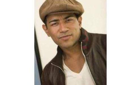 Un actor si-a ucis mama cu o sabie de samurai