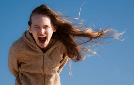 "In spitalele de psihiatrie nu te vindeci, inveti nebunia"