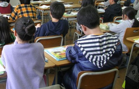 Profesorii se vor putea pensiona anticipat daca au 30 de ani vechime