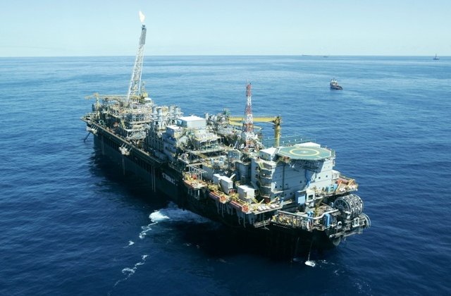 Un inginer roman a murit la bordul unei nave in apele malaysiene