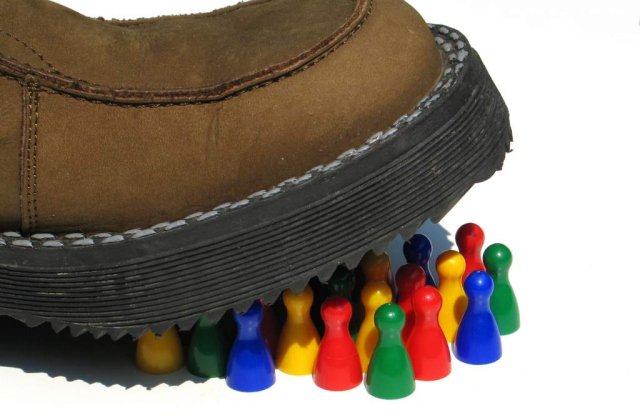 Suntem sau nu pe marginea prapastiei?