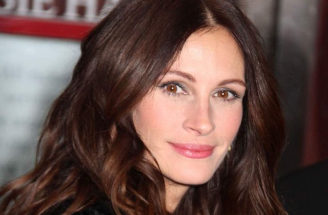 [Slideshow] Julia Roberts vs. Angelina Jolie: Tu pe cine ai alege?
