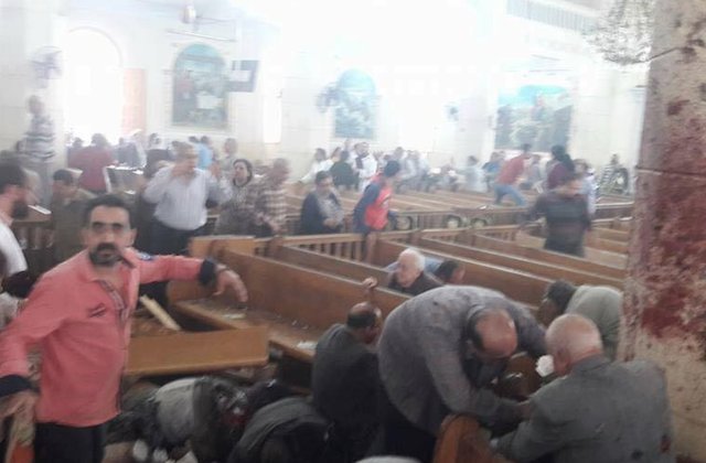 UPDATE: Explozii la doua biserici din Egipt, de Florii. Cel putin 31 de oameni au murit, peste 100 sunt raniti