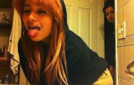  Top  Top 10 cele mai nereusite selfie-uri publicate pe internet