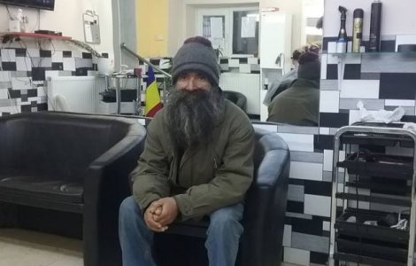 Om al strazii din Timisoara, transformat complet dupa ce a intrat pe mainile unui frizer