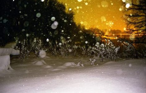 Primele ninsori si viscolul au paralizat Rusia