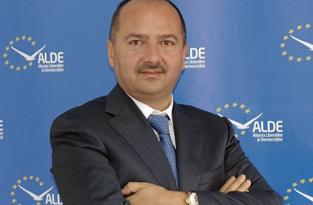 Remus Borza (ALDE): Pentru 1.000 euro pe luna vor intra in Parlament numai mediocrii si hotii; parlamentarii nu pot trai cu atatia bani