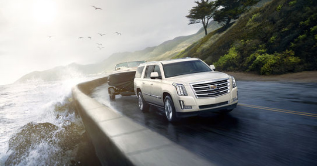 Se reaprinde un duel american 100%: noul Lincoln Navigator promite sa il bata pe actualul Cadillac Escalade