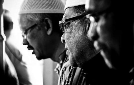 Doi afgani condamnati la moarte pentru ca au devenit crestini