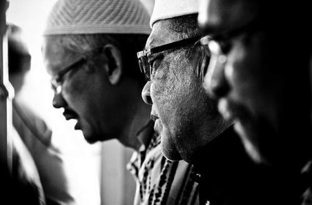 Doi afgani condamnati la moarte pentru ca au devenit crestini