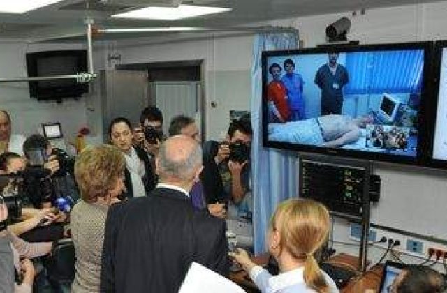 Asistenta medicala de urgenta la distanta in 12 judete ale tarii