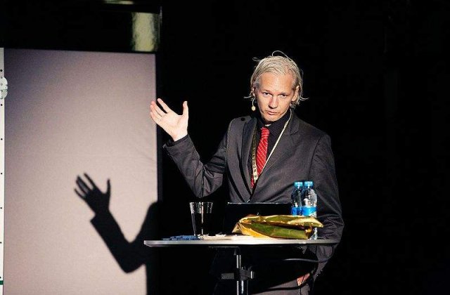 Fondatorul WikiLeaks, inculpat pentru spionaj?