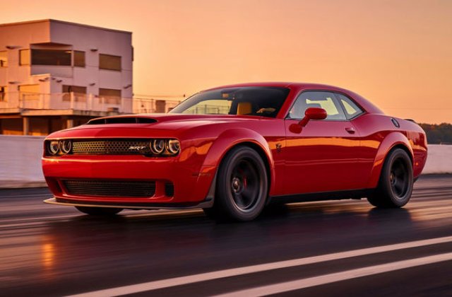 Pana unde poate merge nebunia americanilor? Dodge Challenger SRT Demon este cea mai rapida masina din lume