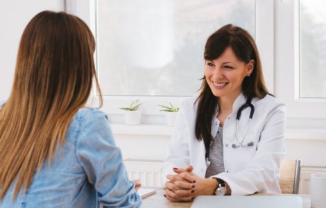 Cum sunt stimulati medicii. Salarii care trec de 3.500 de euro si cabinete particulare cu bani europeni