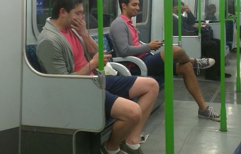  Top  10 coincidente care par desprinse din filmele SF