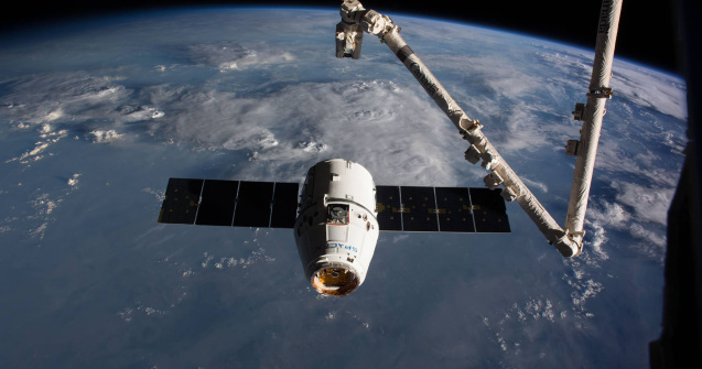 NASA: Doi dintre satelitii planetelor Saturn si Jupiter ar putea sa intretina forme de viata extraterestra