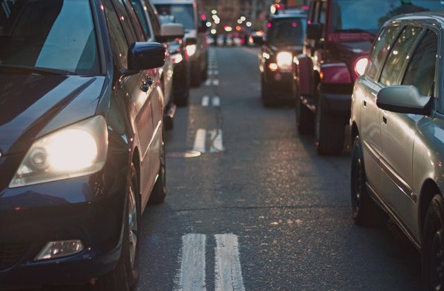 Circulatia rutiera pe Calea Victoriei se inchide de vineri seara pana marti, pentru evenimentele organizate de Paste