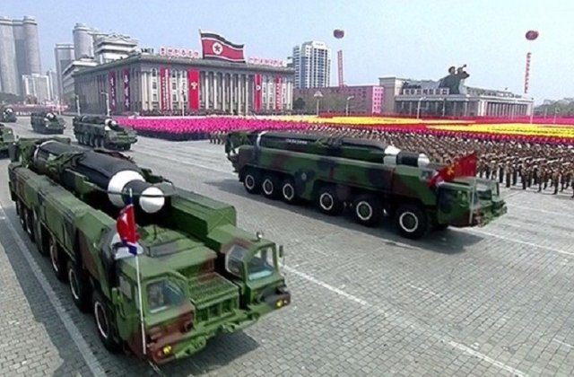 VIDEO Coreea de Nord ameninta SUA cu atacuri nucleare si organizeaza o parada militara impresionanta
