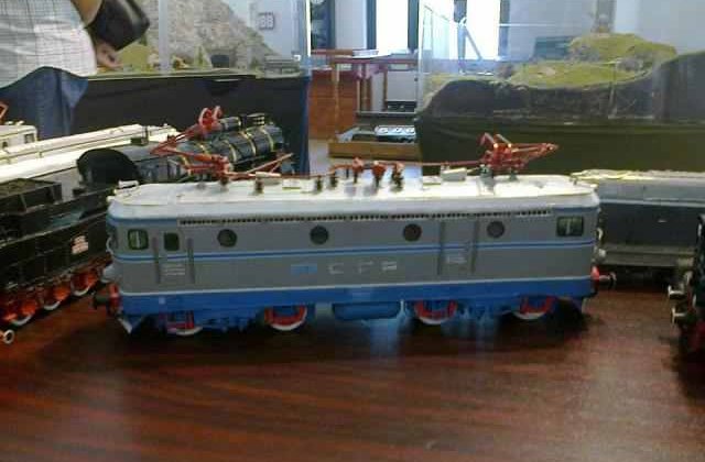 REPORTAJ: Singura fabrica de machete de trenuri din Romania livreaza vagoane si locomotive de colectie in peste 50 de tari